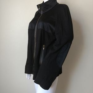 St John black zip up M jacket athleisure